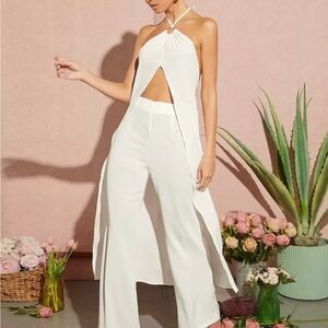 SHEIN White Halter Jumpsuit with Textured Wide-Leg Design